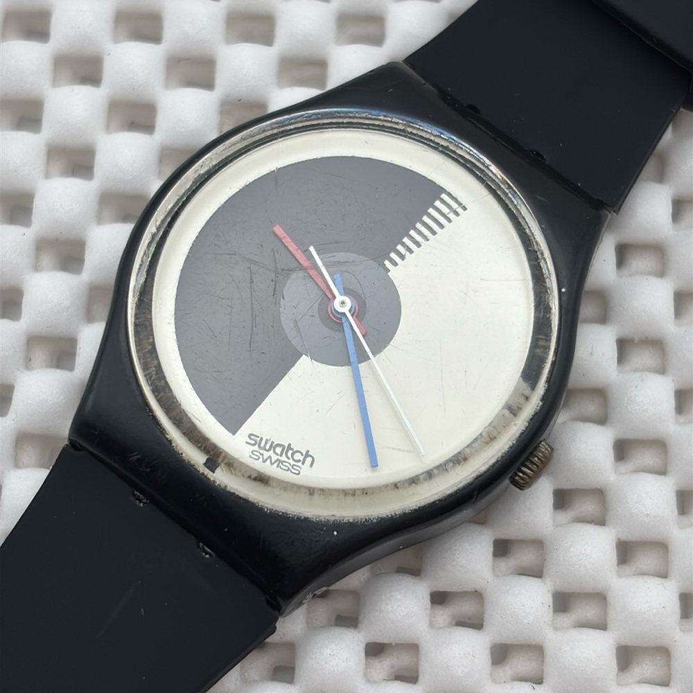 Swatch Watch - GB107 - MEZZA LUNA